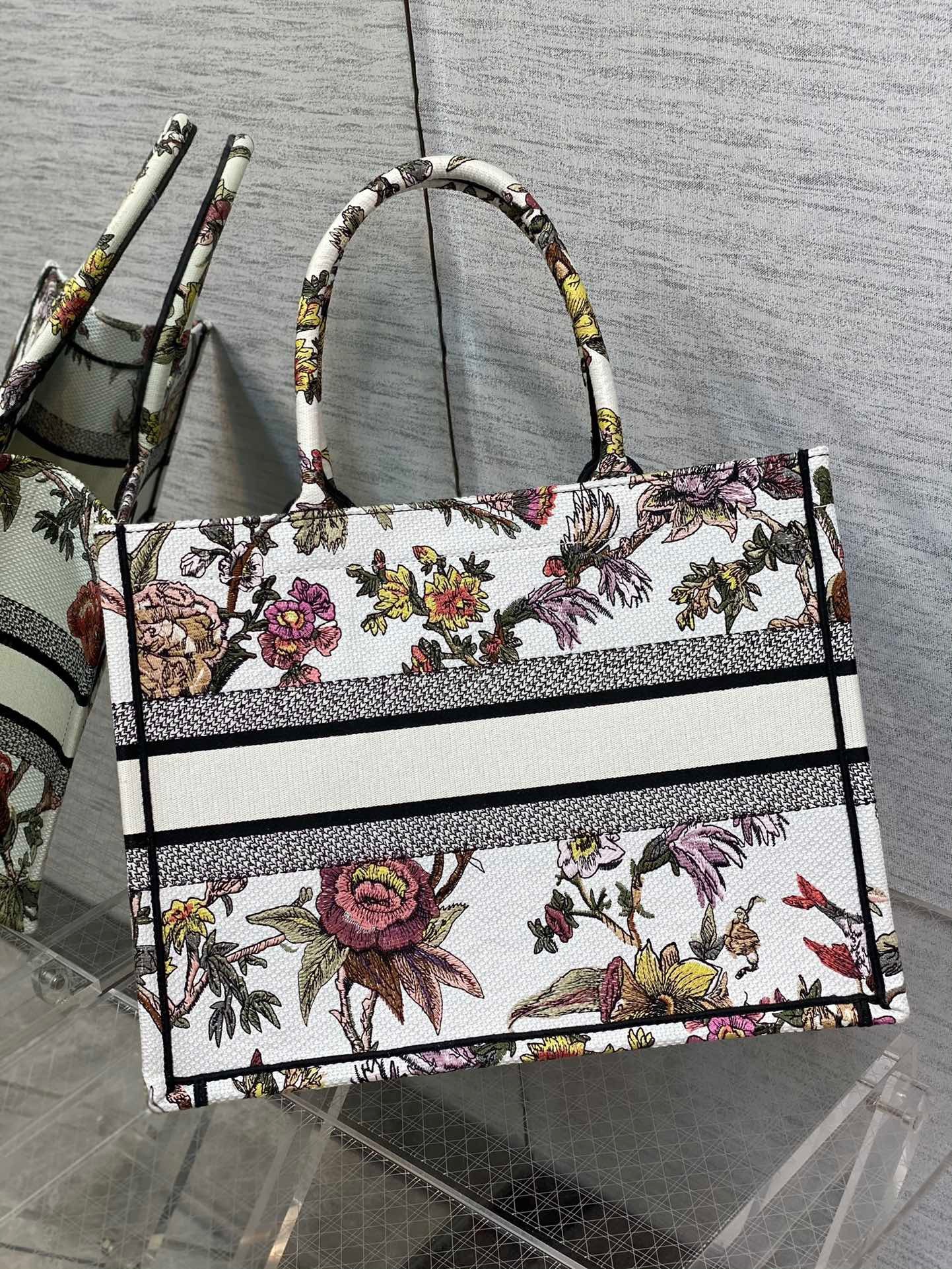 D*or medium book tote bag in white multicolor jardin botanique embroidery