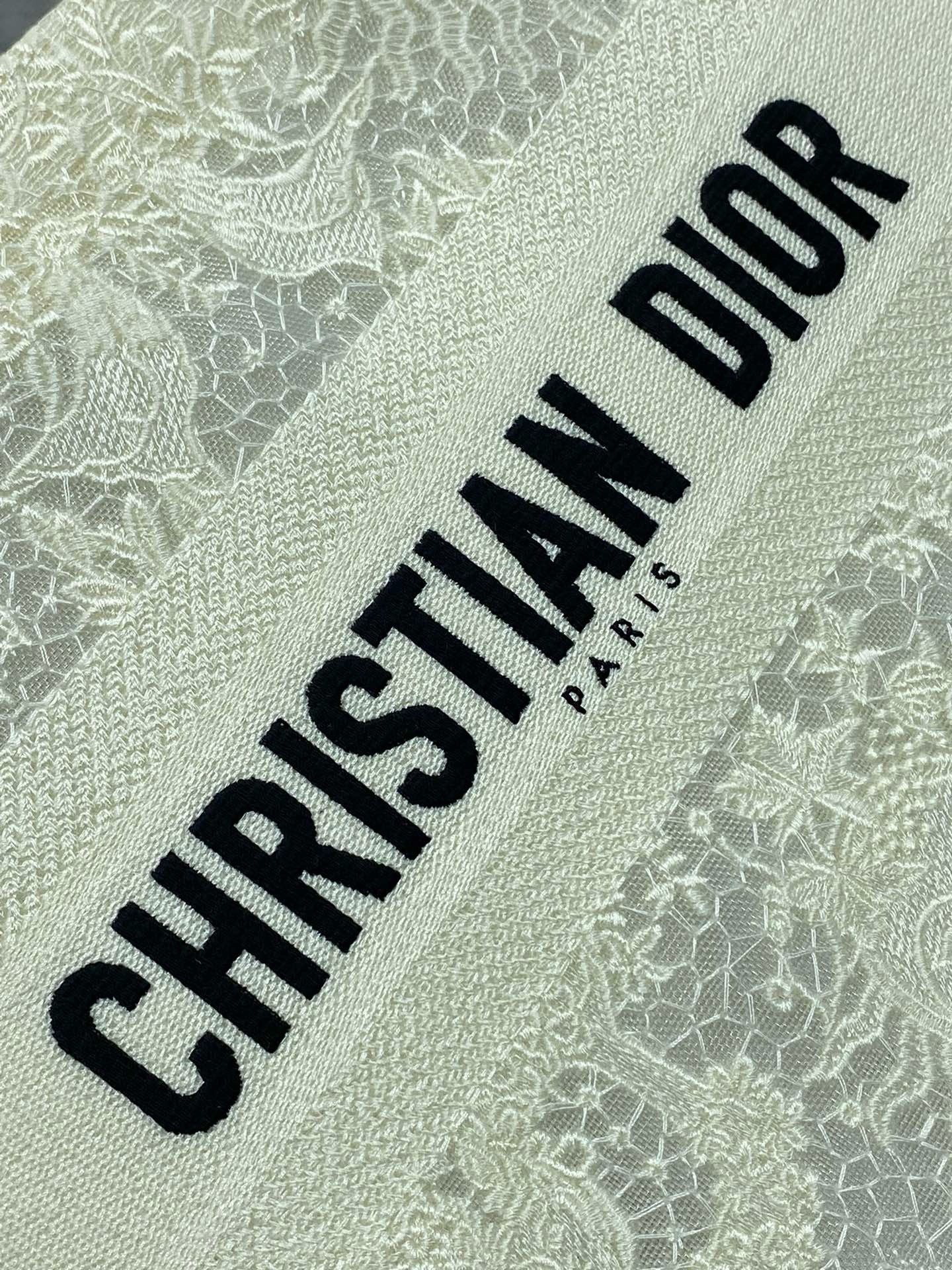 D*or medium book tote bag in white toile de jouy soleil macramé embroidery