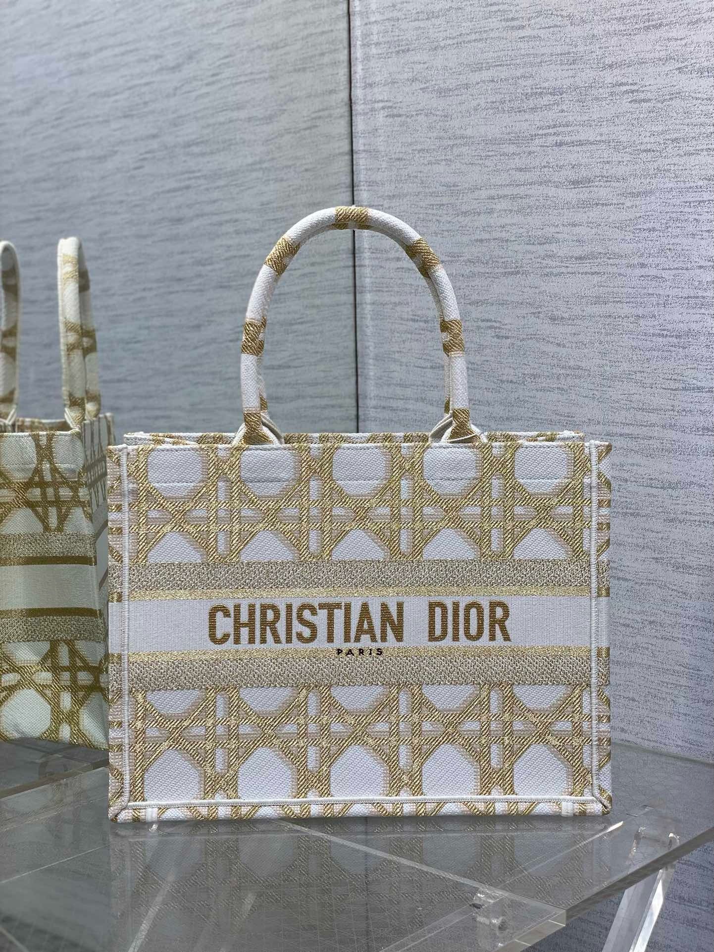 D*or medium book tote bag in white and gold macrocannage embroidery