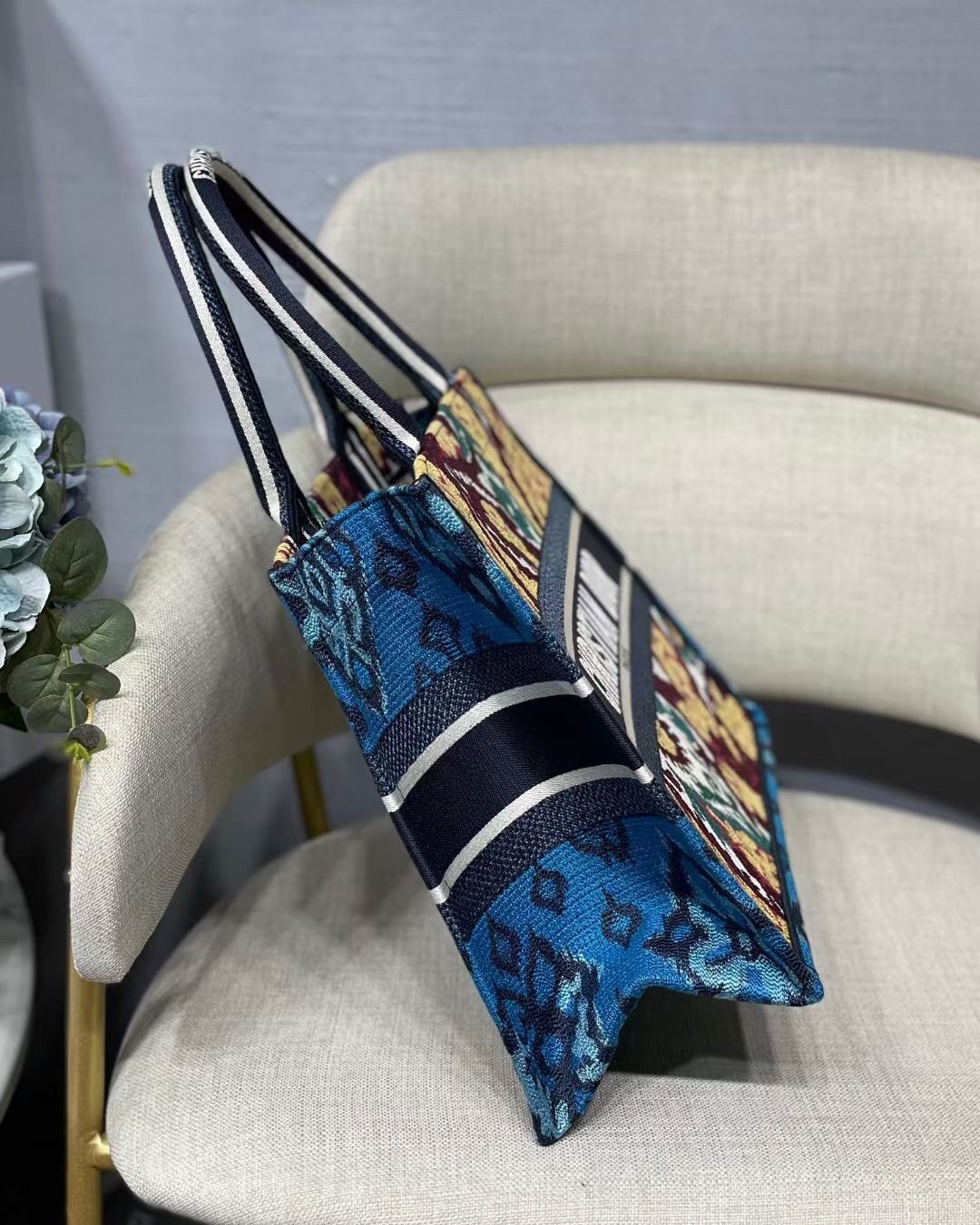 D*or small book tote in blue multicolor D*or paisley embroidery