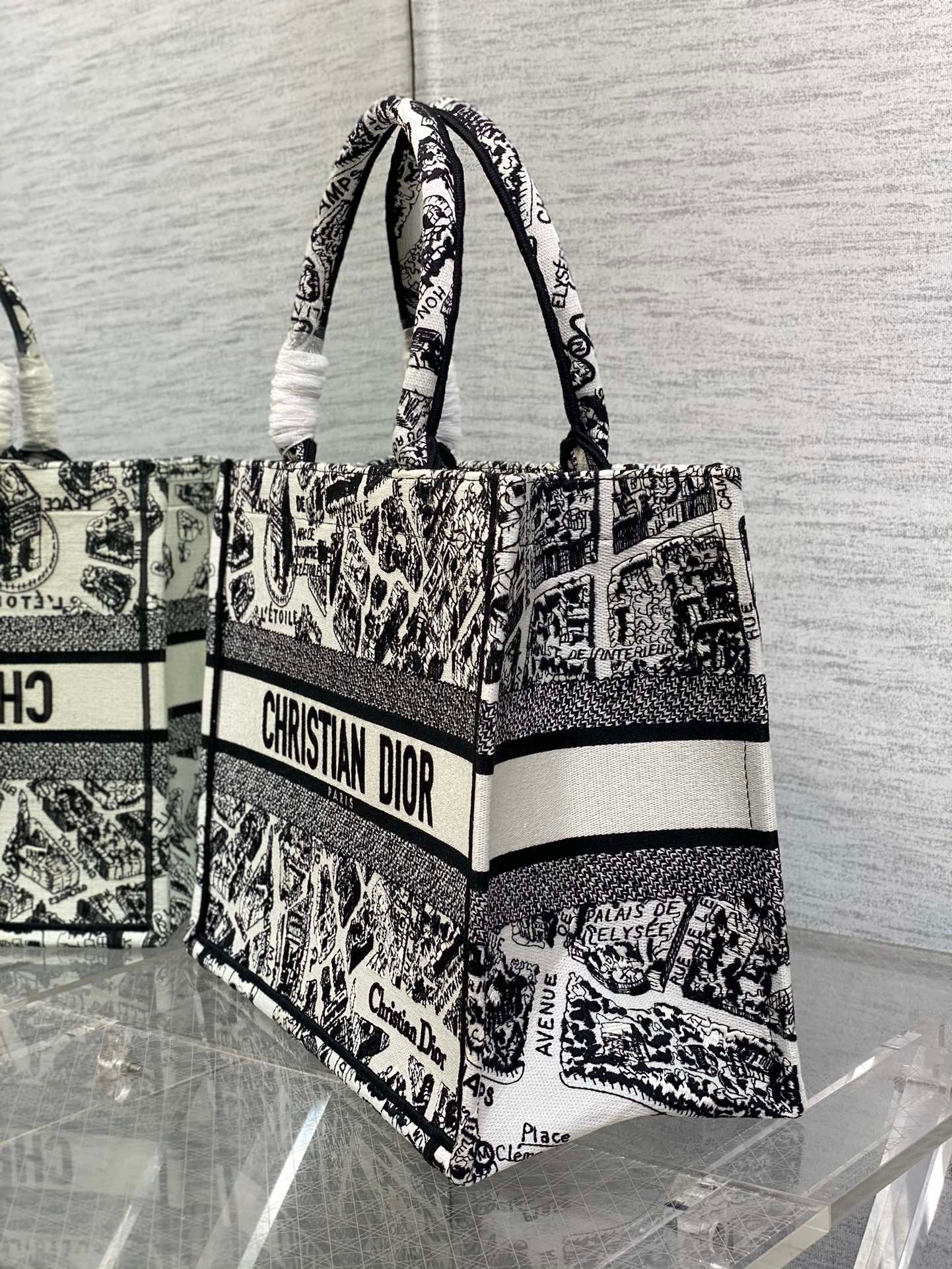 D*or medium book tote bag in white plan de paris embroidery