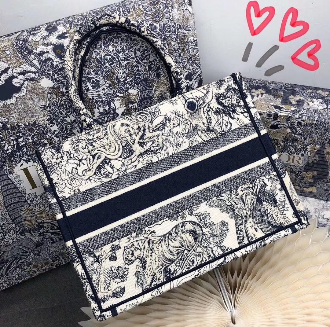 D*or small book tote in blue toile de jouy canvas