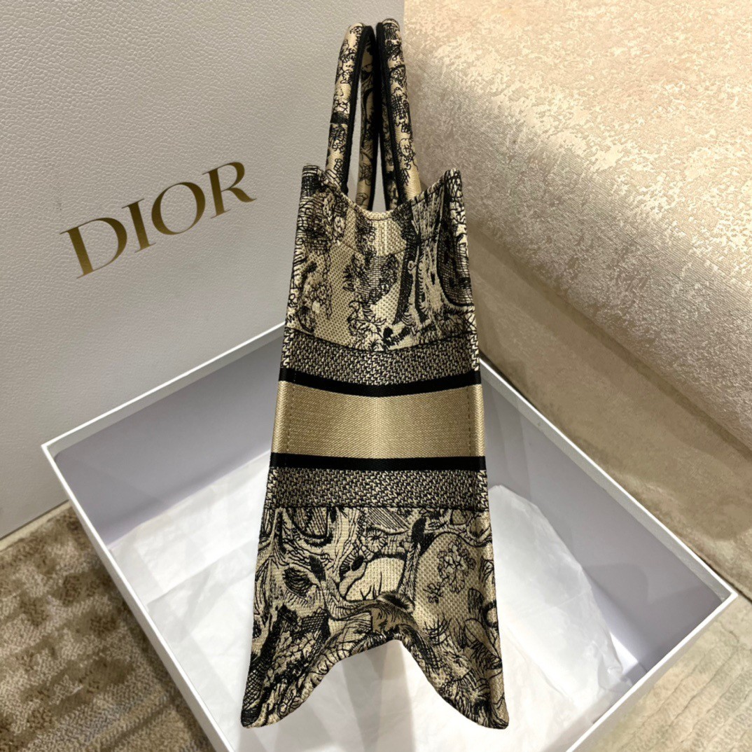 D*or medium book tote bag in brown toile de jouy embroidery
