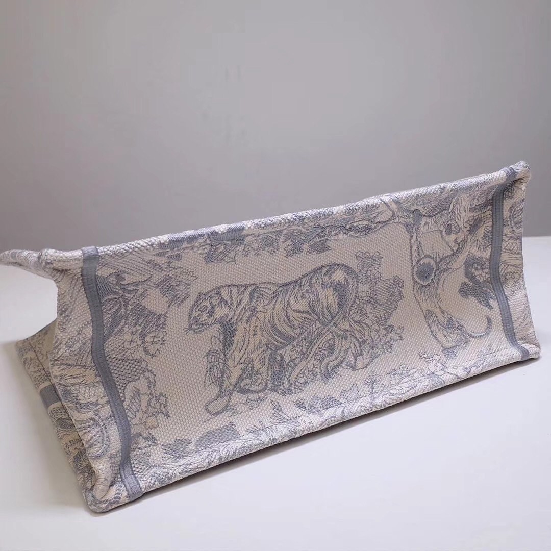 D*or small D*oraura book tote in grey toile de jouy canvas