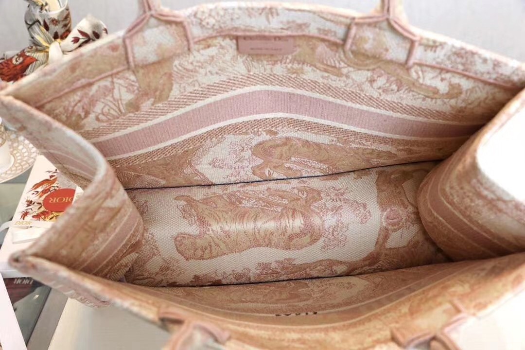 D*or small book tote in pink toile de jouy canvas