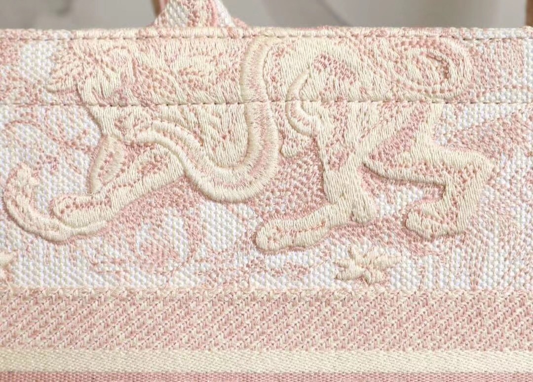 D*or small book tote in pink toile de jouy canvas