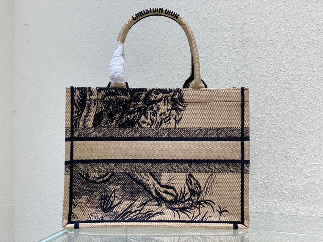 D*or medium book tote bag in macro toile de jouy tiger embroidery