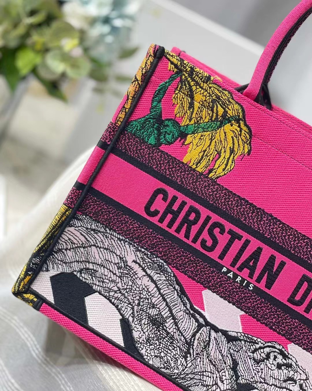 D*or medium book tote bag in toile de jouy zoom pop embroidery