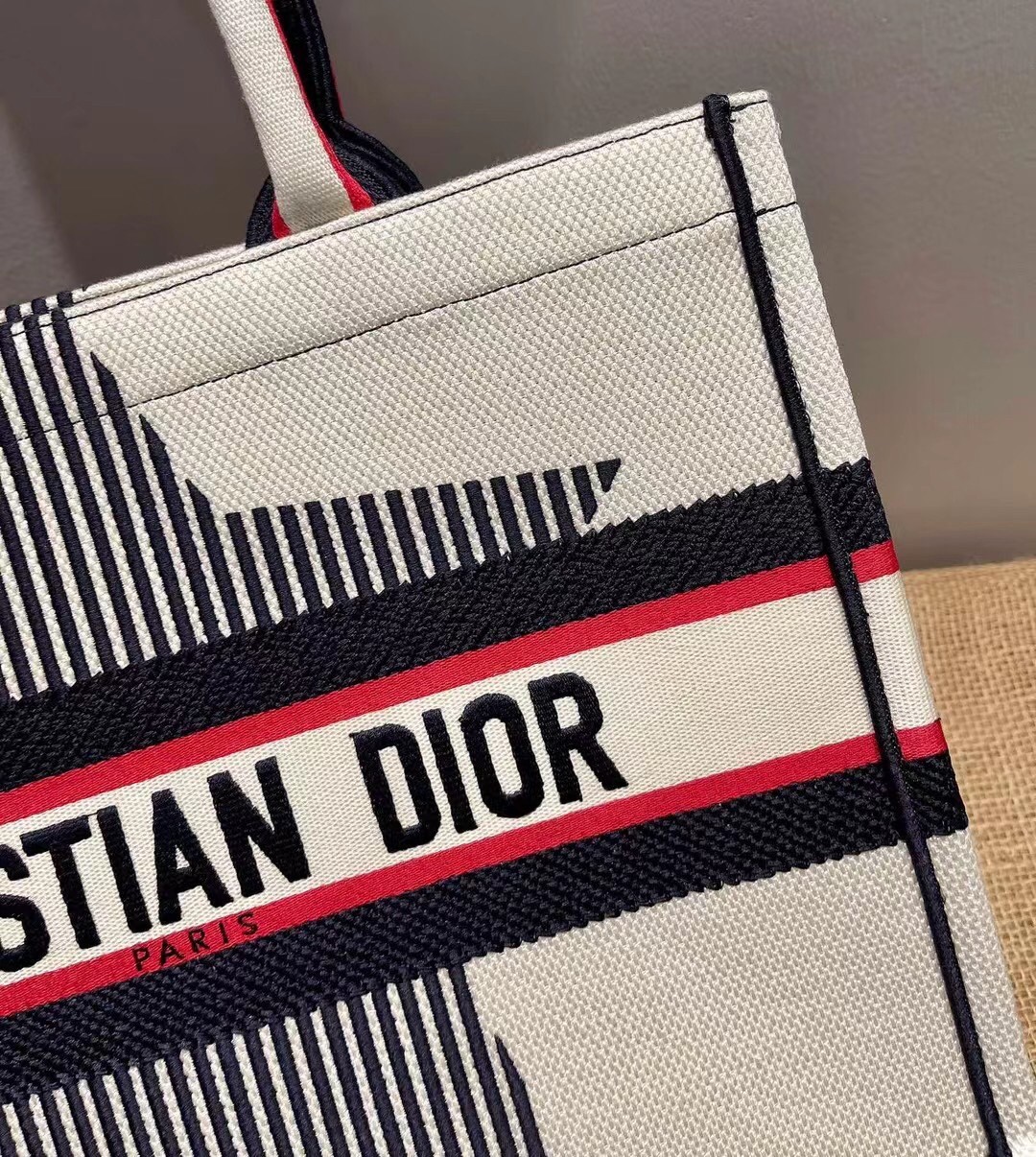 D*or D*oralps book tote in white three-tone embroidery