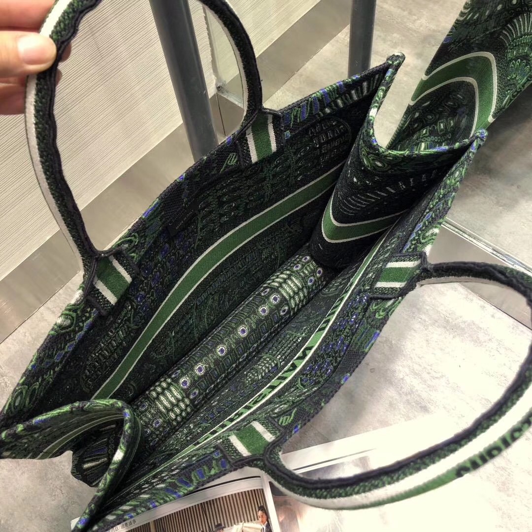 D*or book tote D*or bag in green animals embroidered canvas