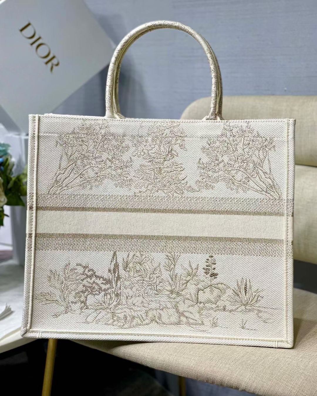 D*or book tote bag in D*or around the world stella embroidery