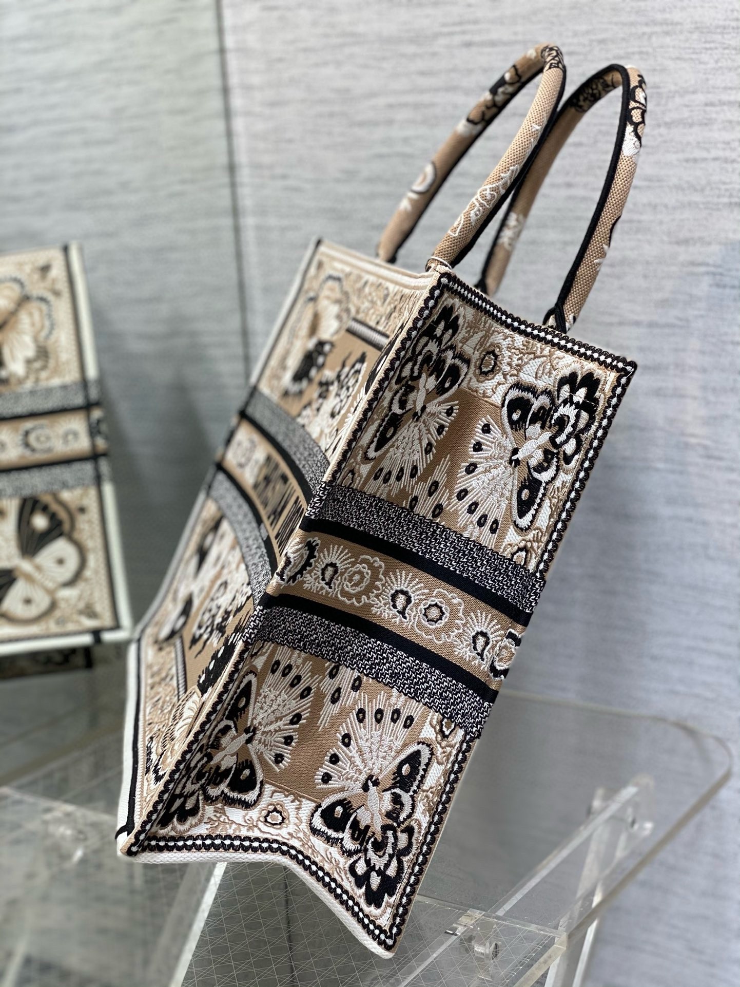D*or large book tote bag in beige butterfly bandana embroidery