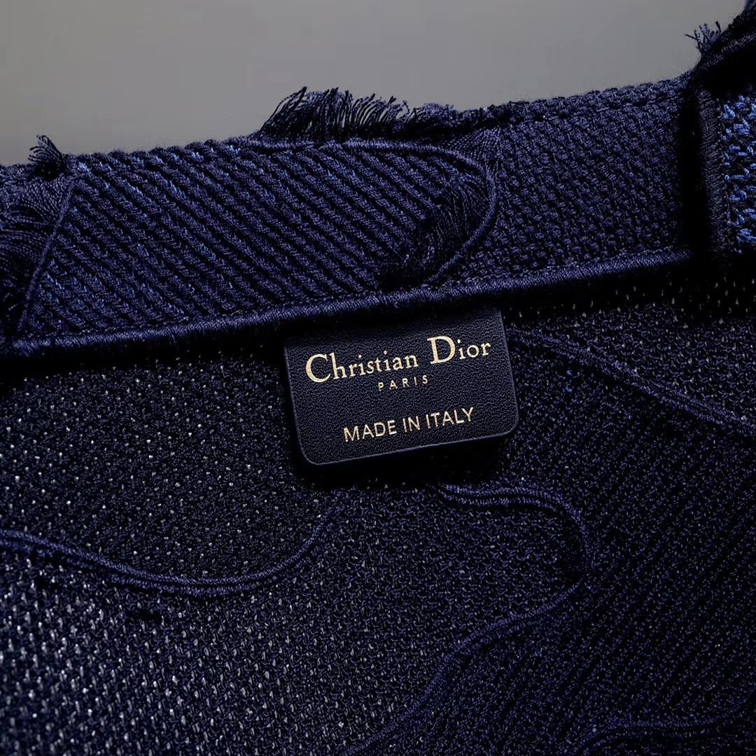 D*or book tote bag in blue camouflage embroidered canvas