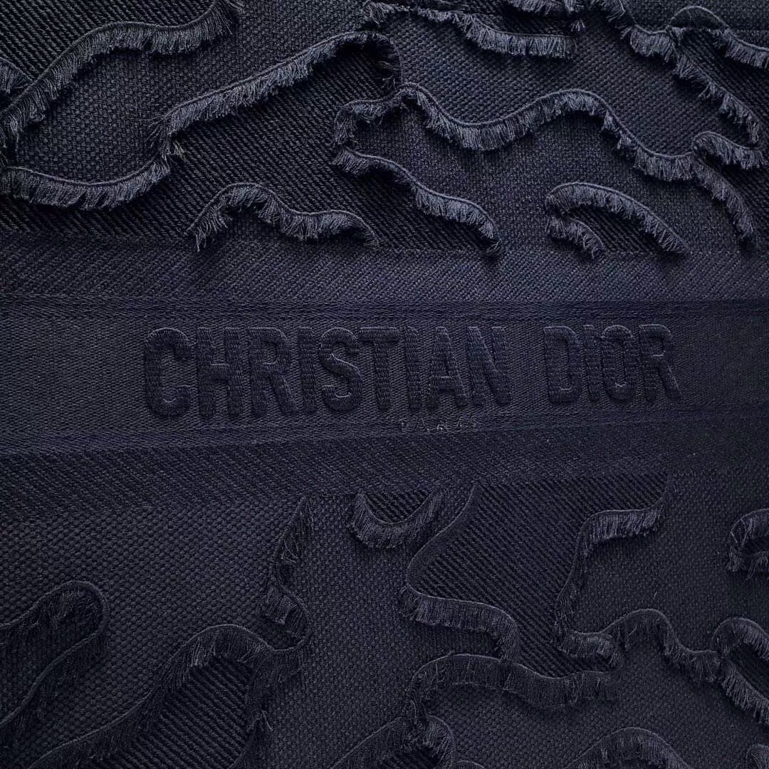 D*or book tote bag in black camouflage embroidered canvas