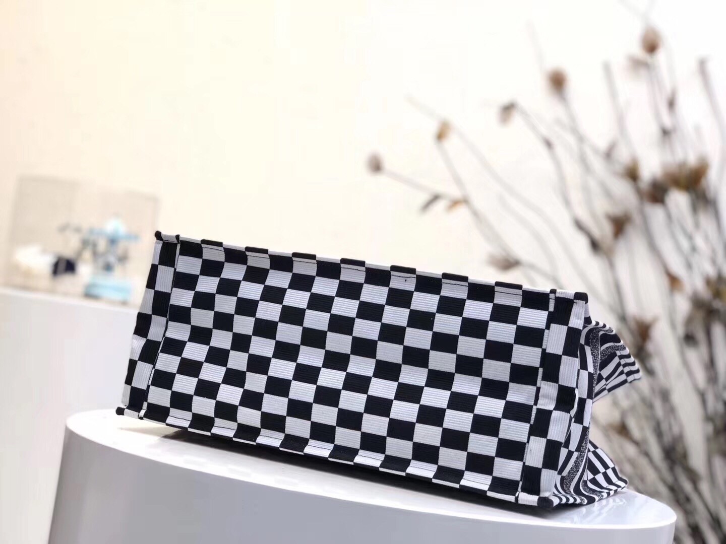 D*or book tote bag in black/white checkered canvas