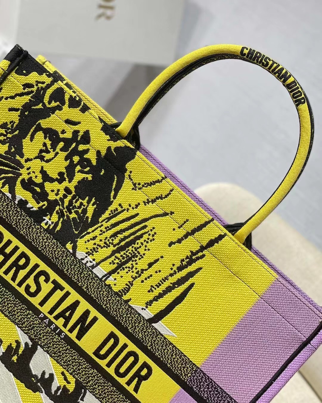 D*or large book tote bag in yellow d-jungle pop embroidery