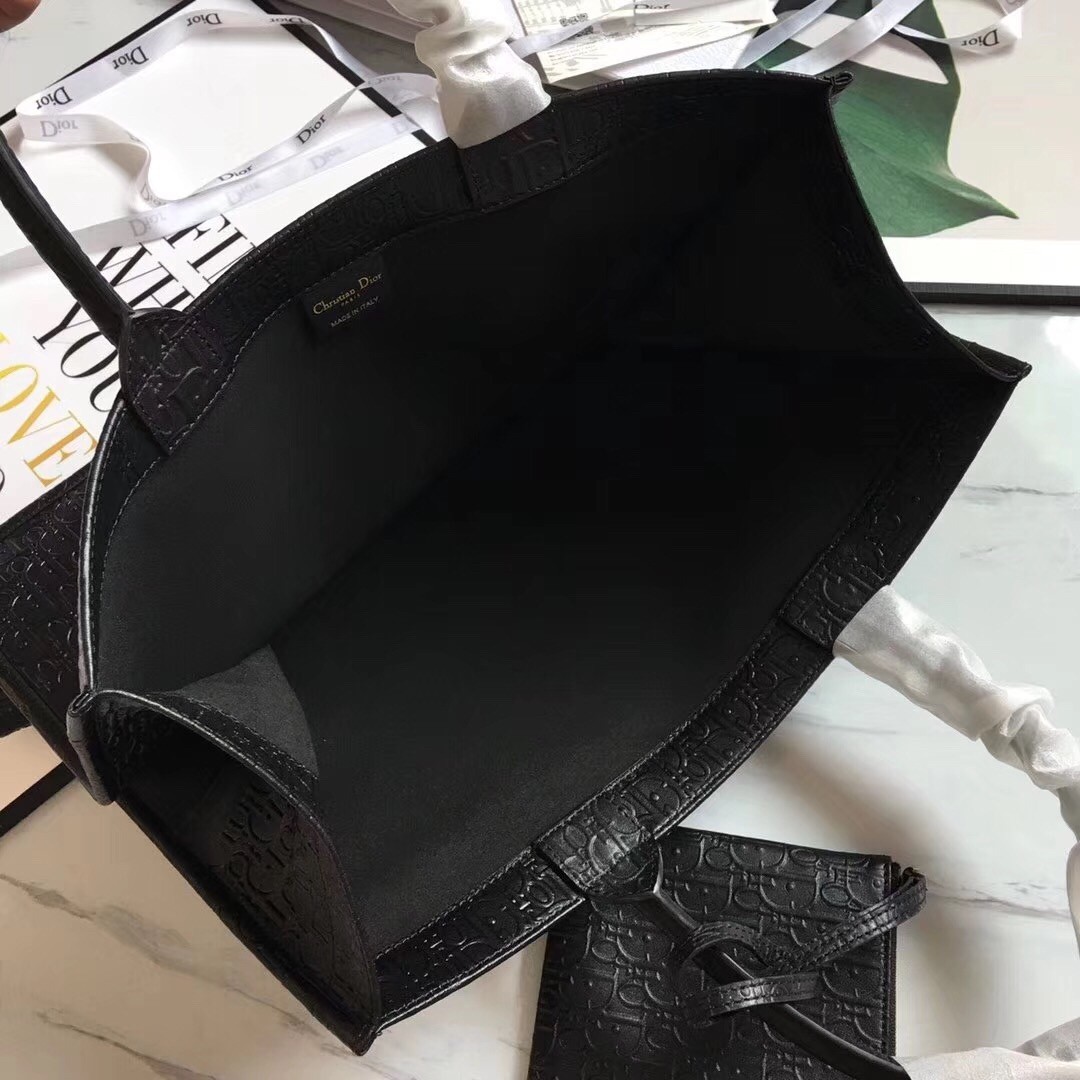 D*or book tote bag in black oblique embossed calfskin