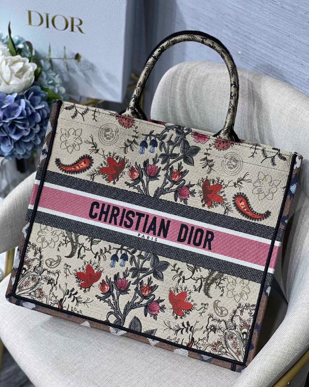 D*or book tote bag in multicolor D*or flowers embroidery