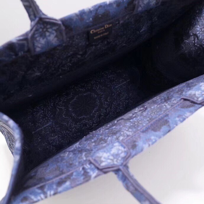 D*or book tote bag in blue kaleiD*orscopic canvas