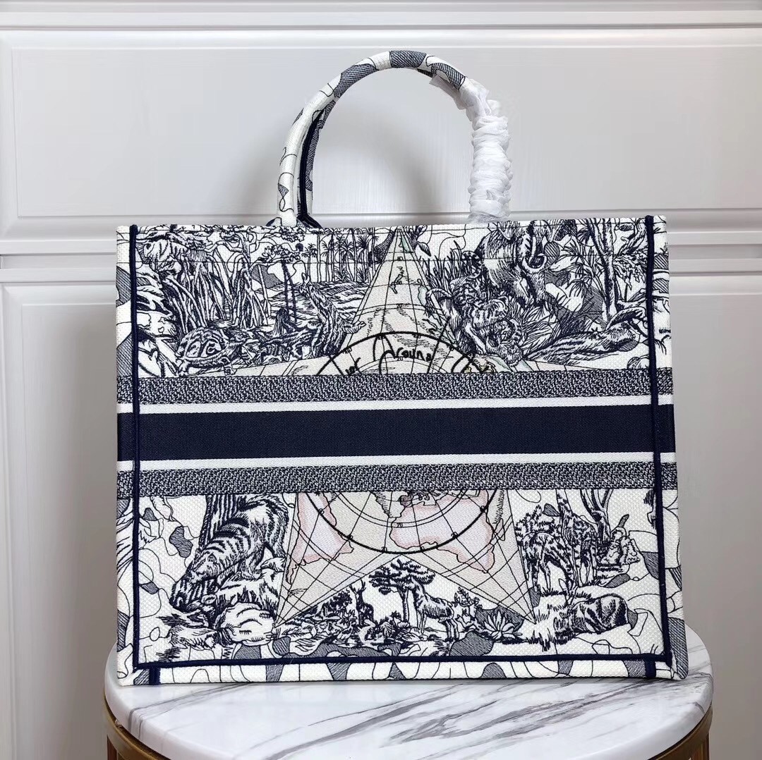 D*or book tote bag in blue around the world embroidered canvas