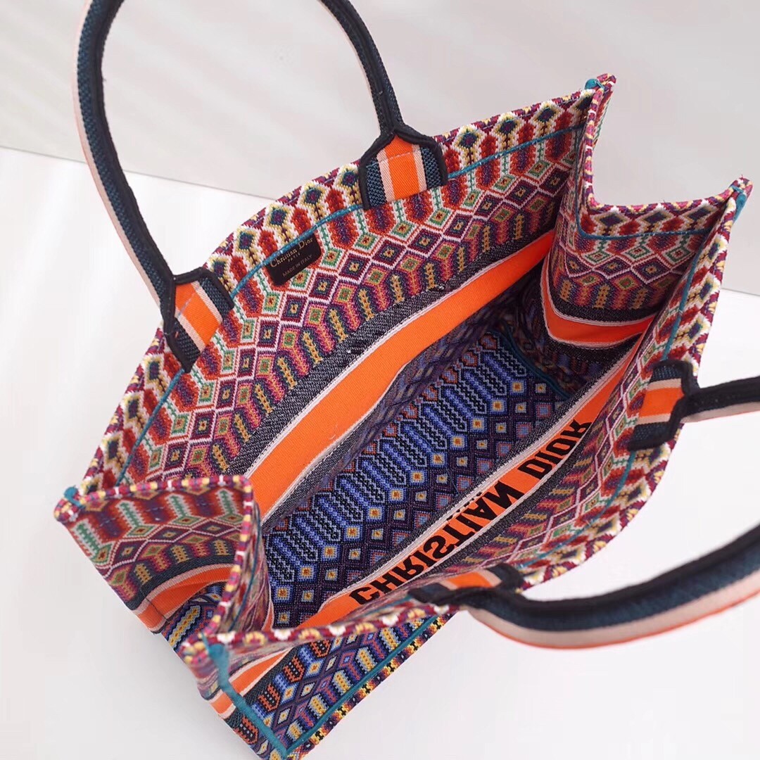 D*or book tote bag in multicolour embroidered canvas