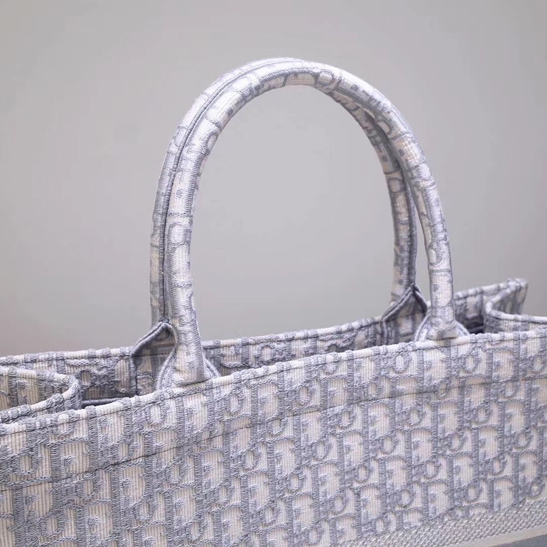 D*or book tote bag in grey oblique embroidery canvas