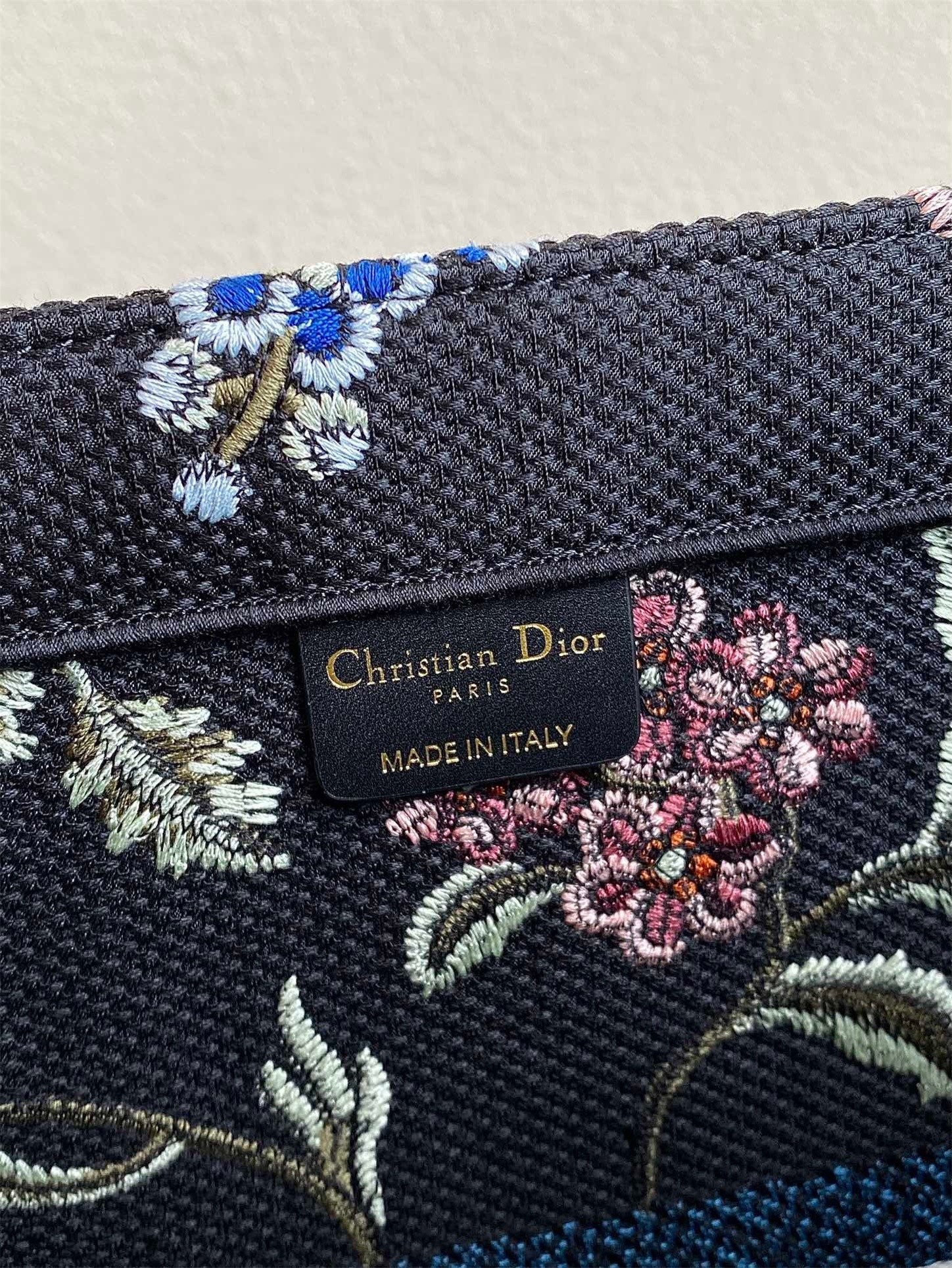 D*or large book tote bag in black D*or petites fleurs embroidery