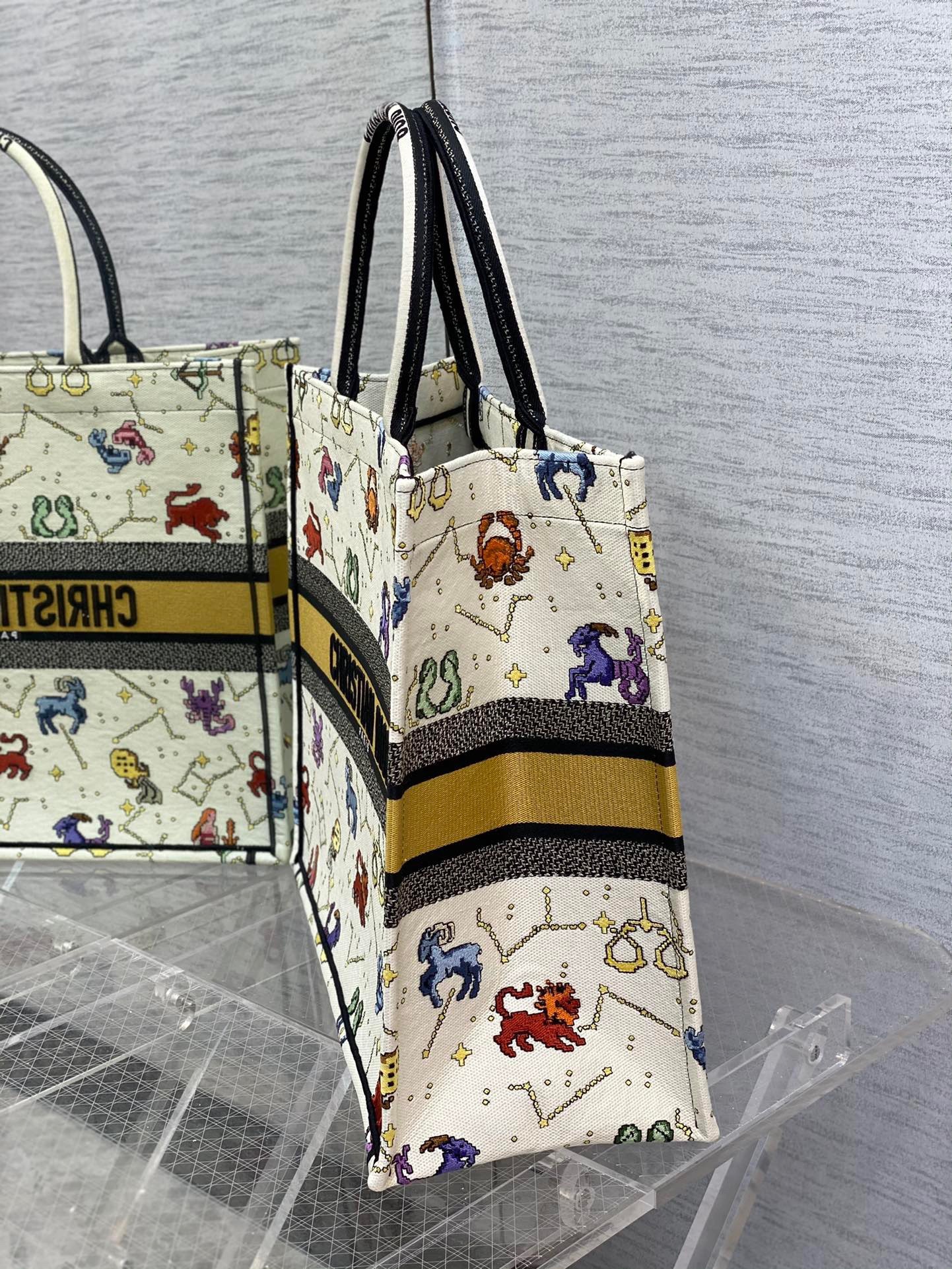 D*or large book tote bag in white pixel zodiac embroidery