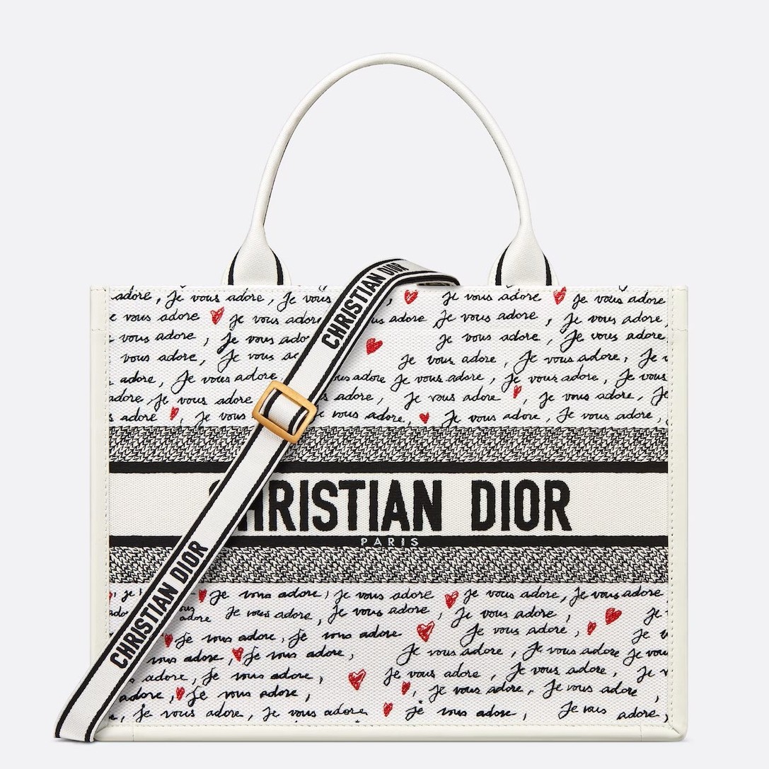 D*or D*oramour medium book tote bag with strap in je vous adore embroidery and white calfskin