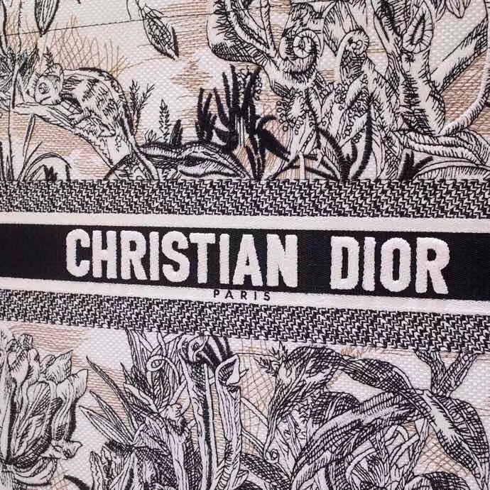 D*or book tote bag in toile de jouy carnivora motif