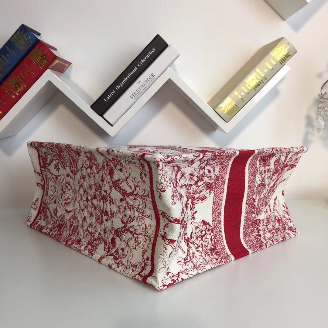 D*or book tote bag in red hydrangea flowers canvas