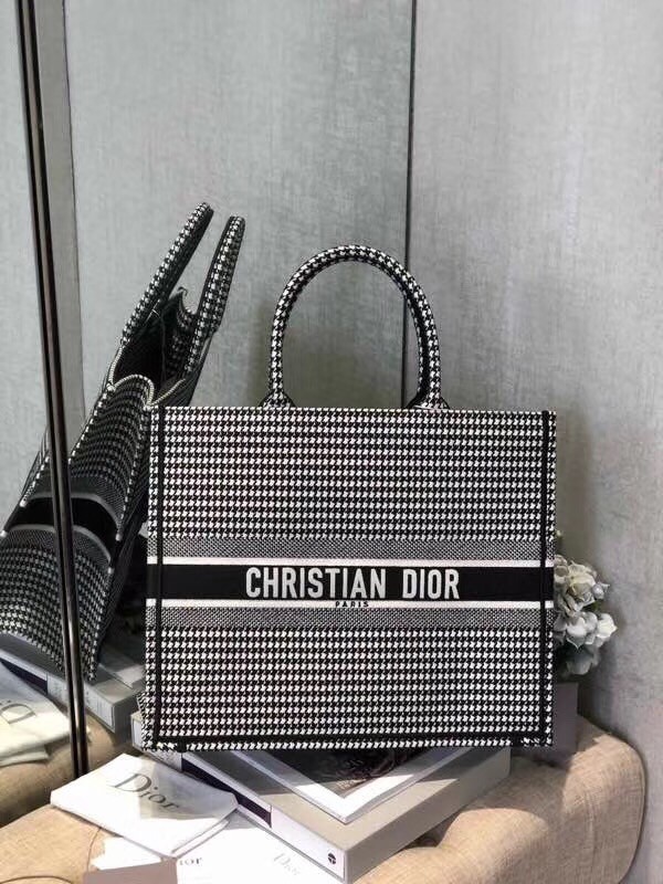 D*or book tote bag in houndstooth embroidered canvas