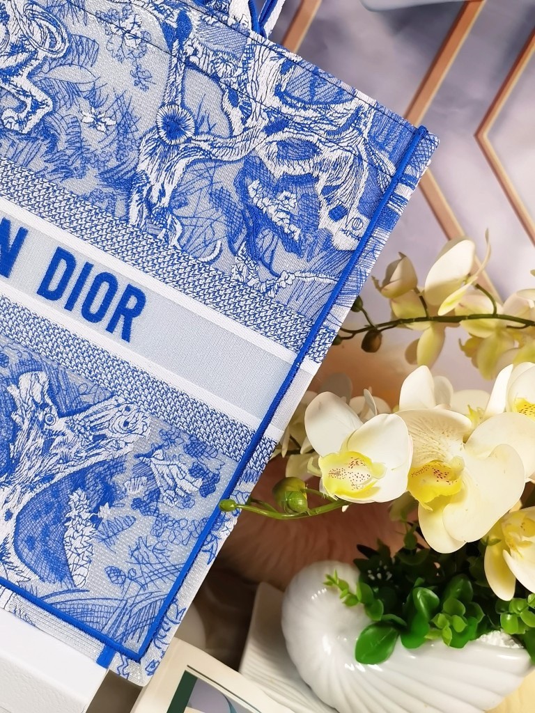 D*or large book tote bag in blue transparent toile de jouy canvas