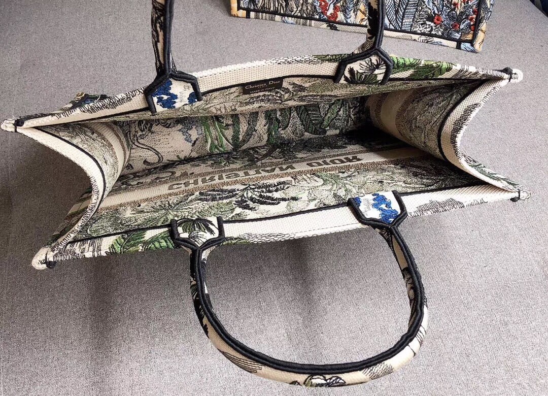 D*or book tote bag in green toile de jouy tropicalia