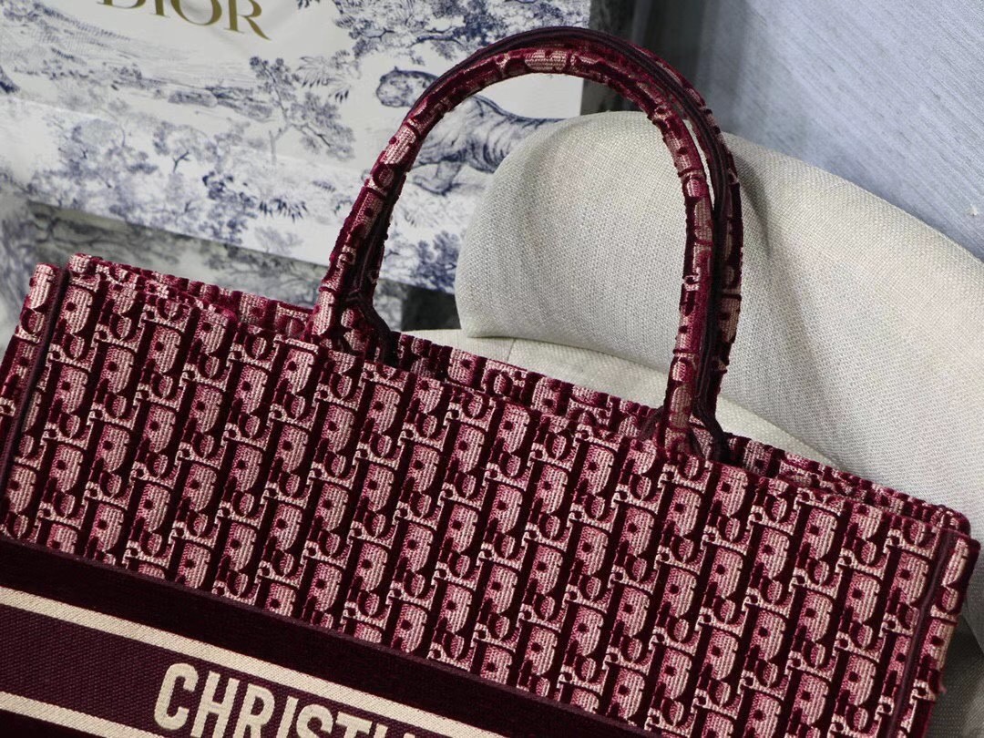 D*or large book tote in bordeaux oblique embroidered velvet