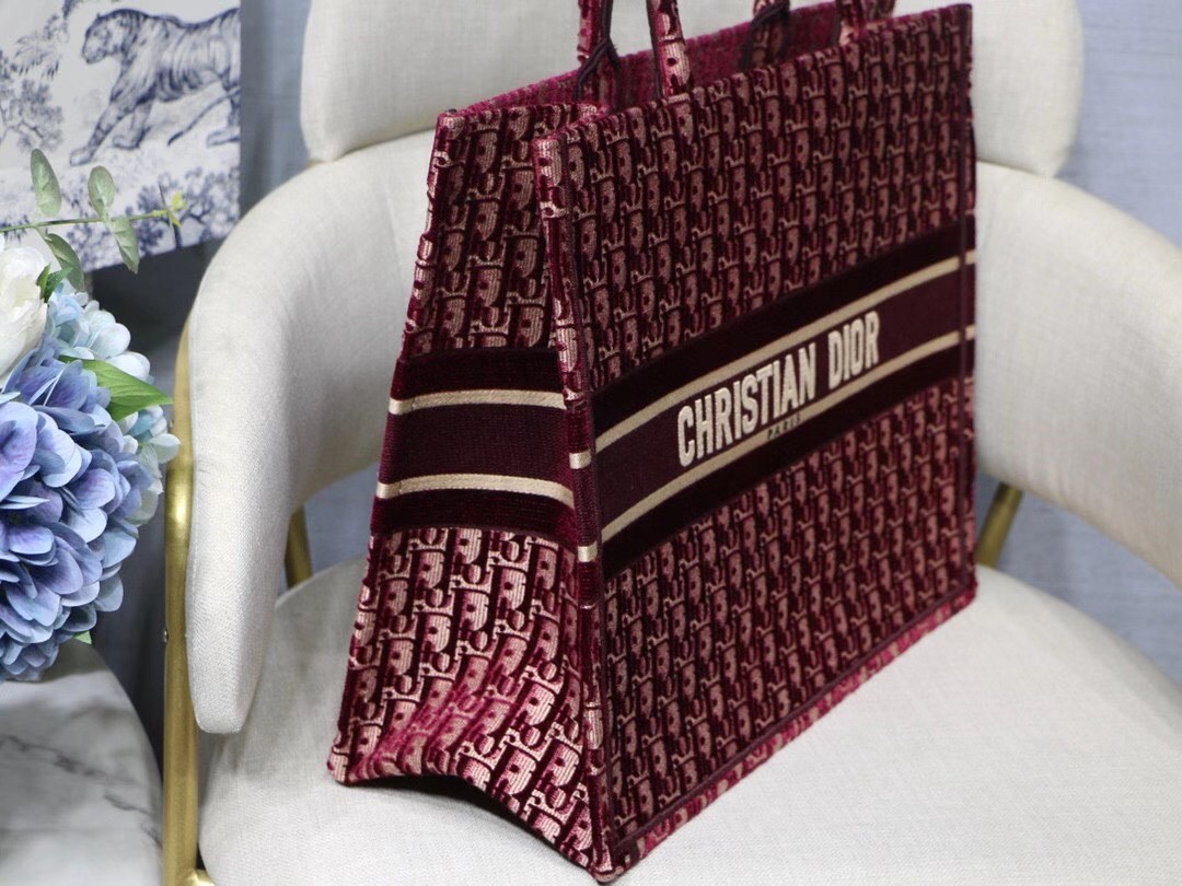 D*or large book tote in bordeaux oblique embroidered velvet