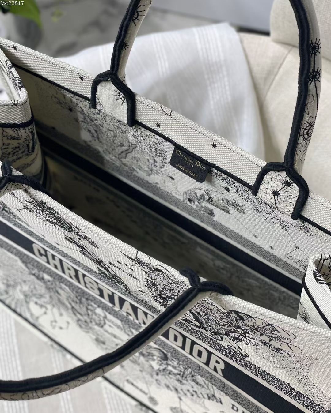 D*or large book tote bag in white toile de jouy zodiac embroidery