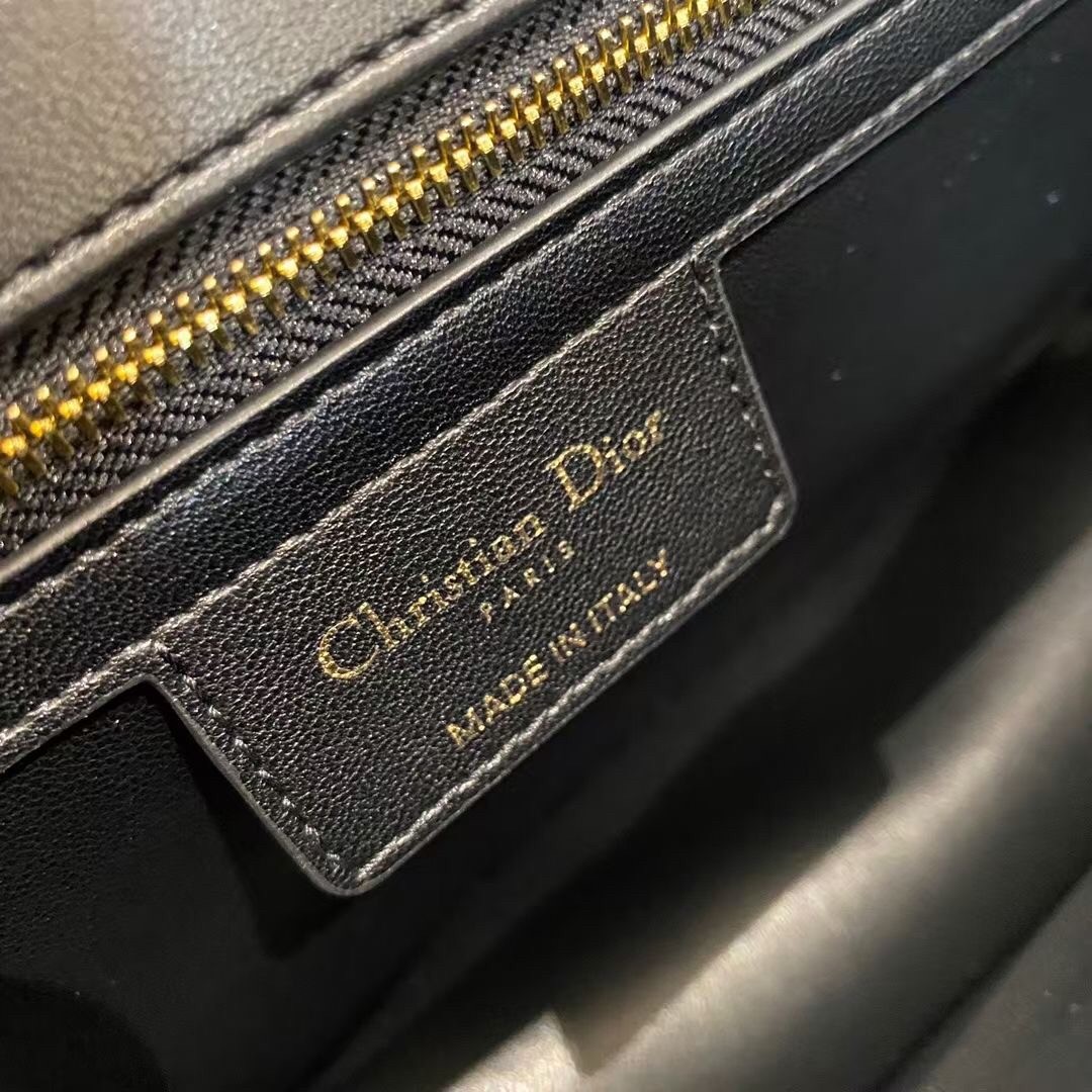 D*or large caro bag in black cannage calfskin