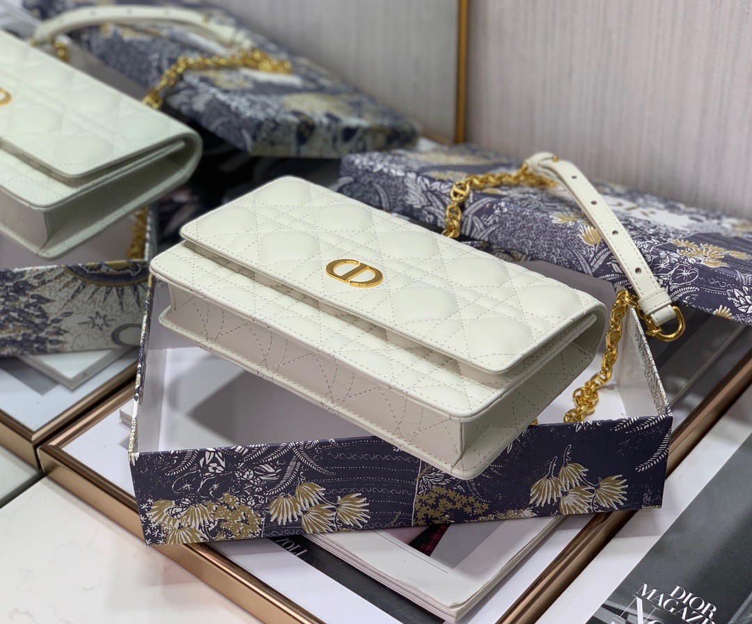 D*or caro chain pouch in white cannage calfskin