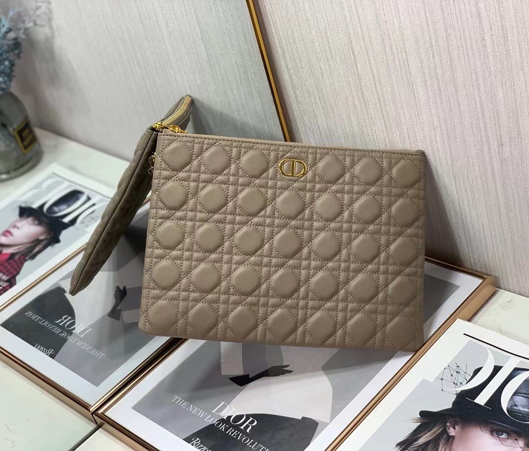 D*or large caro daily pouch in beige calfskin