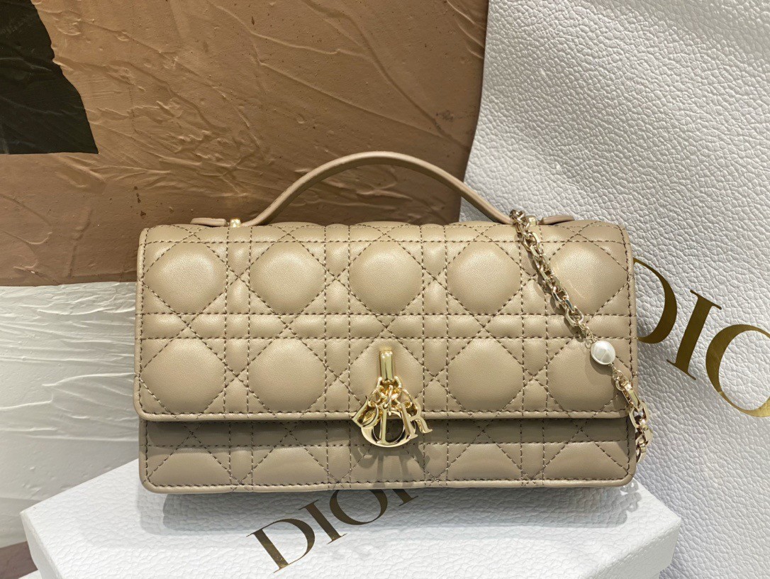 D*or miss D*or mini bag in beige cannage lambskin