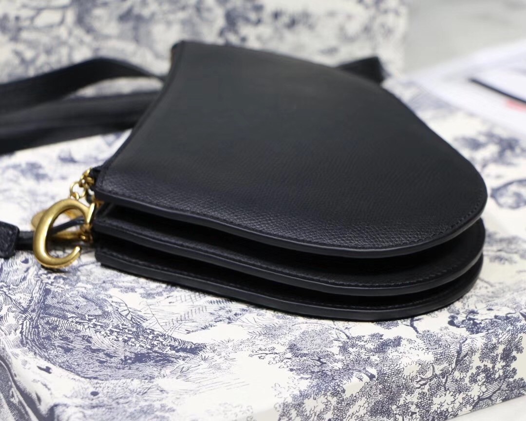 D*or saddle trio pouch with strap in black calfskin