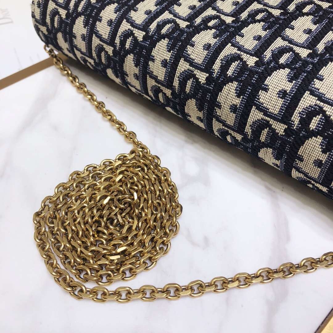 D*or blue oblique saddle chain clutch