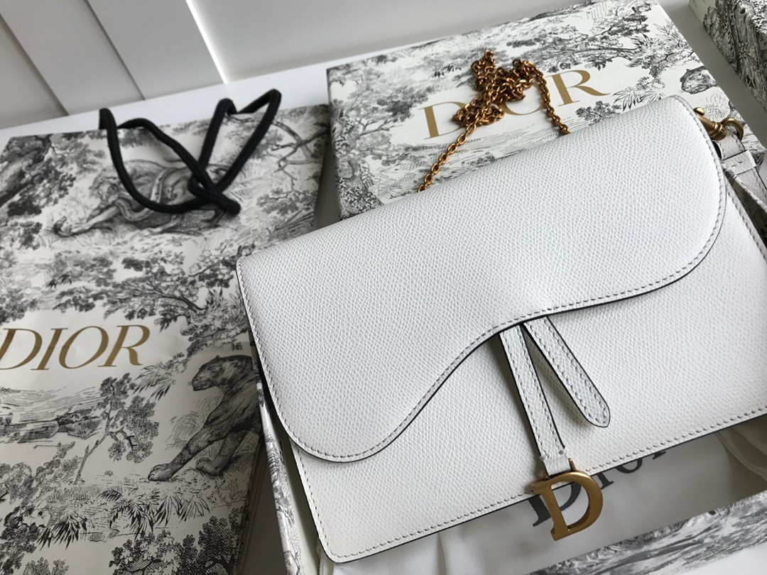 D*or saddle pouch in white grained calskin
