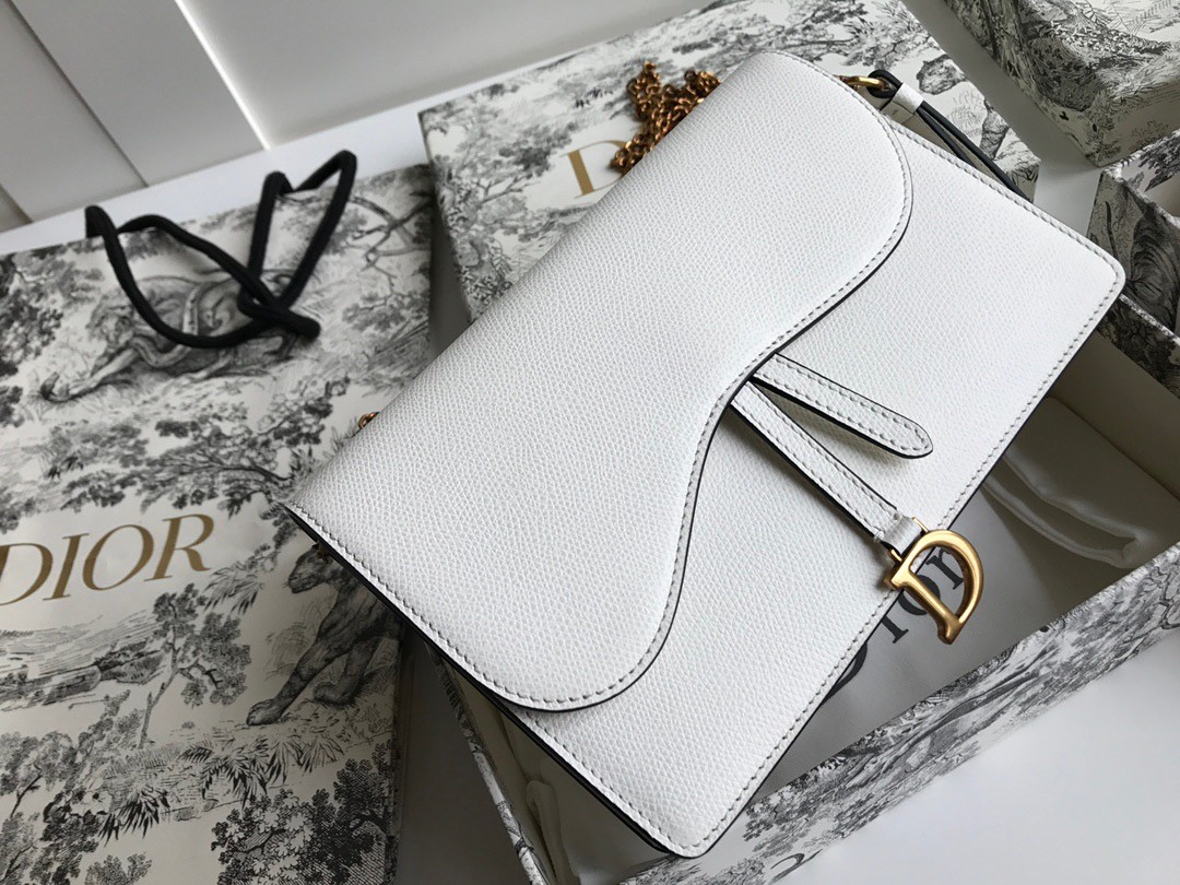 D*or saddle pouch in white grained calskin