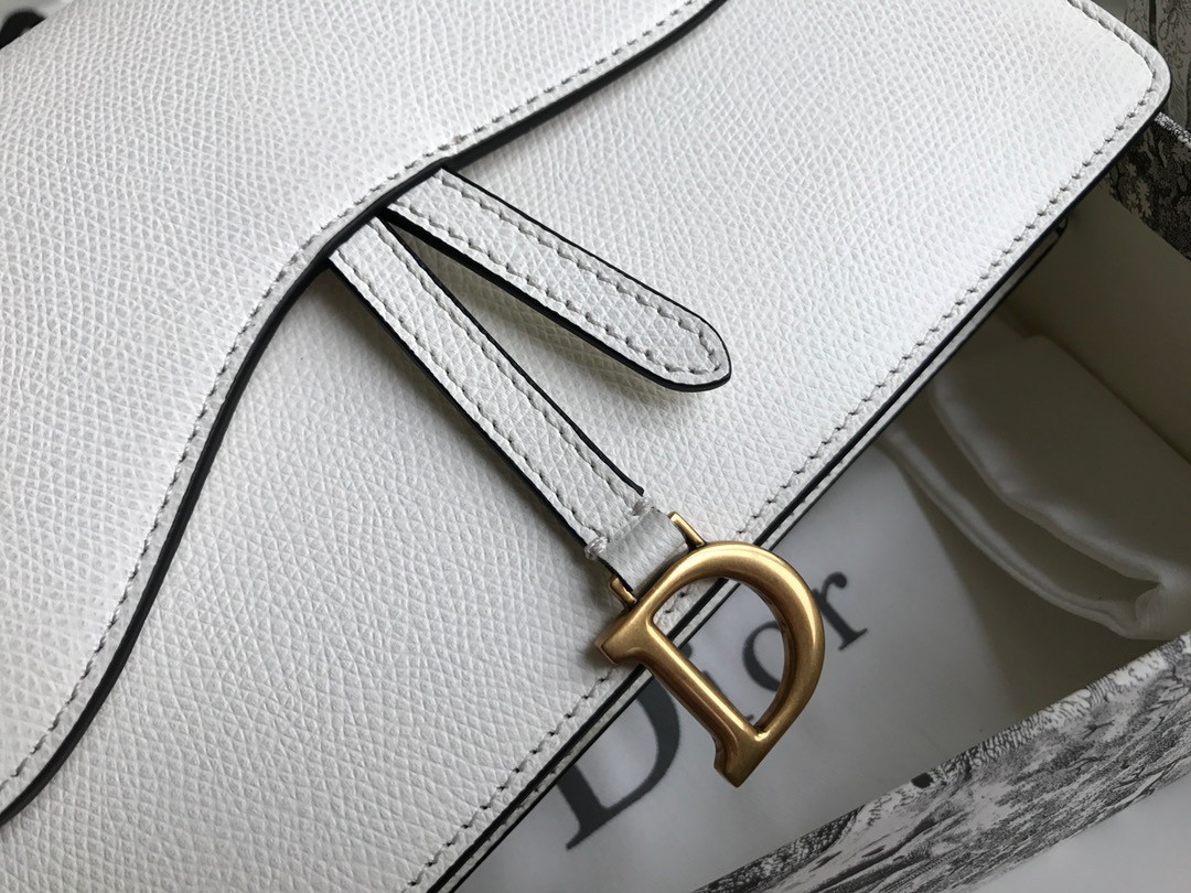 D*or saddle pouch in white grained calskin