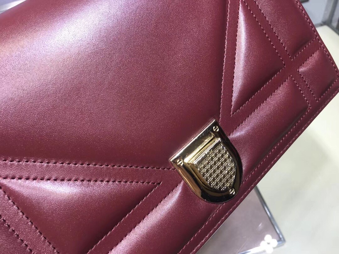 D*or bordeaux D*orama lambskin bag with large cannage motif