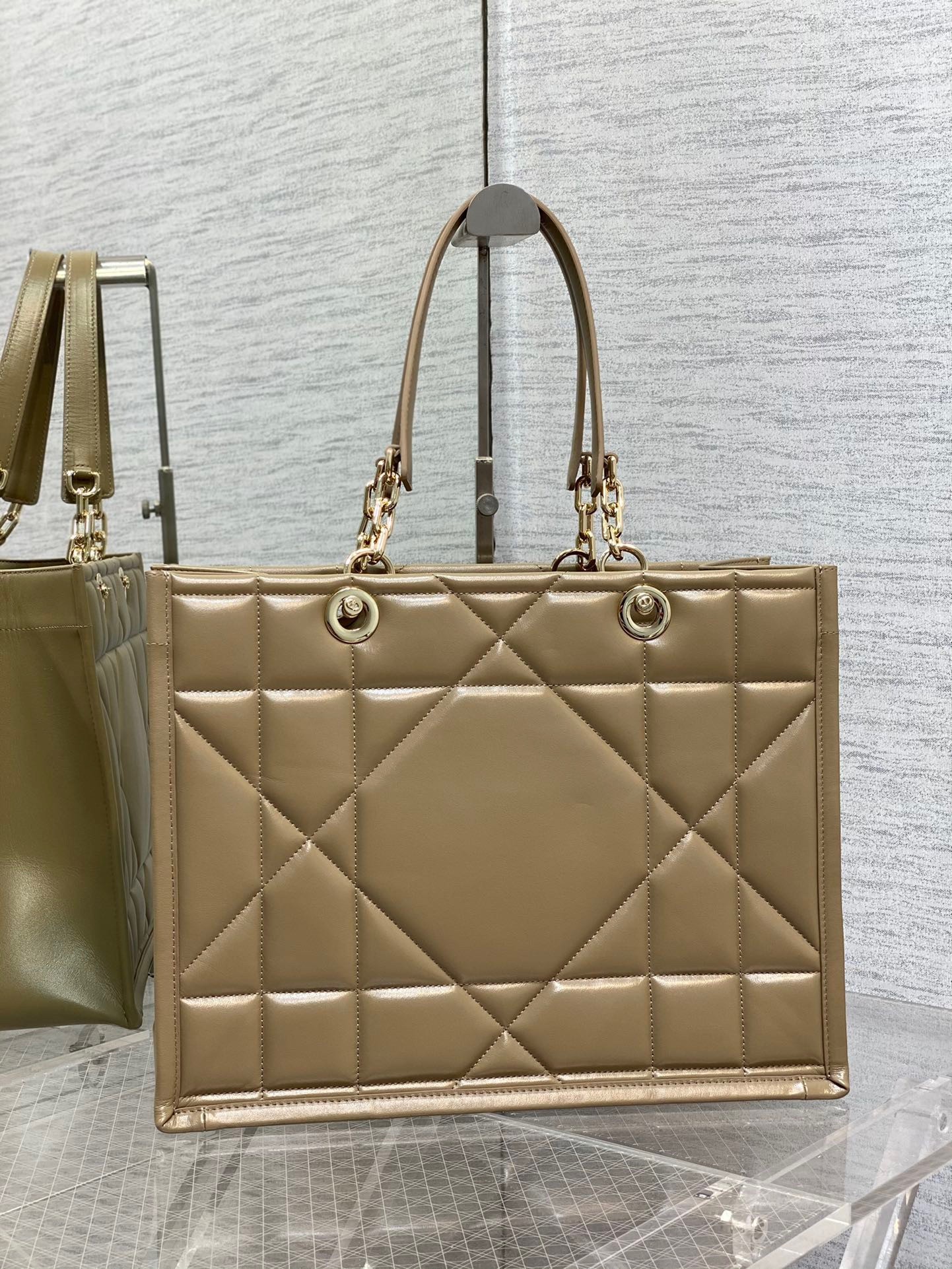 D*or medium essential tote bag in hazelnut archicannage calfskin