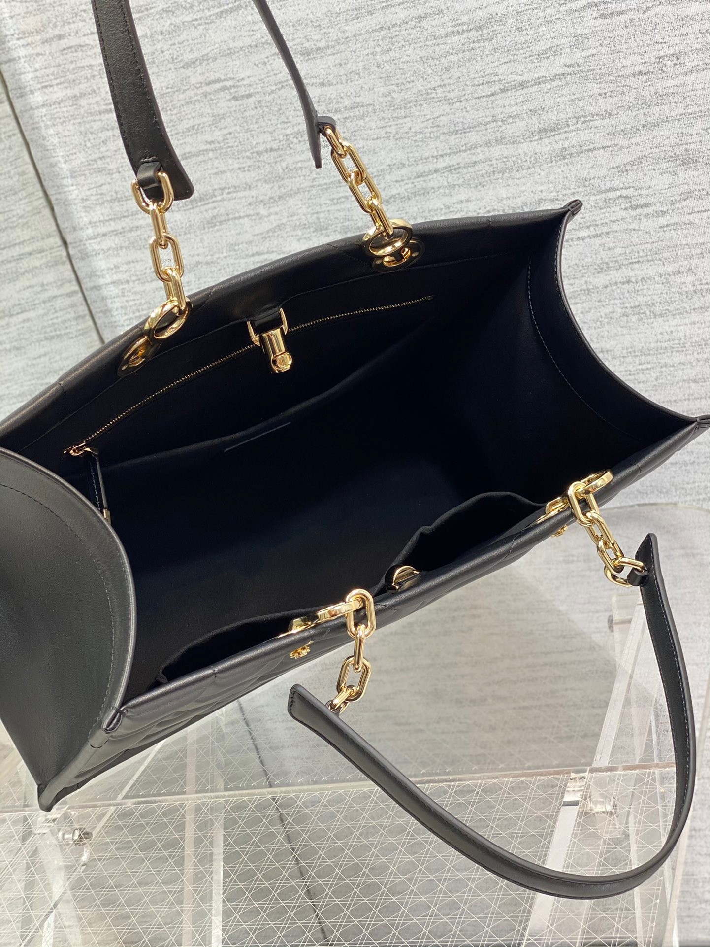 D*or medium essential tote bag in black archicannage calfskin