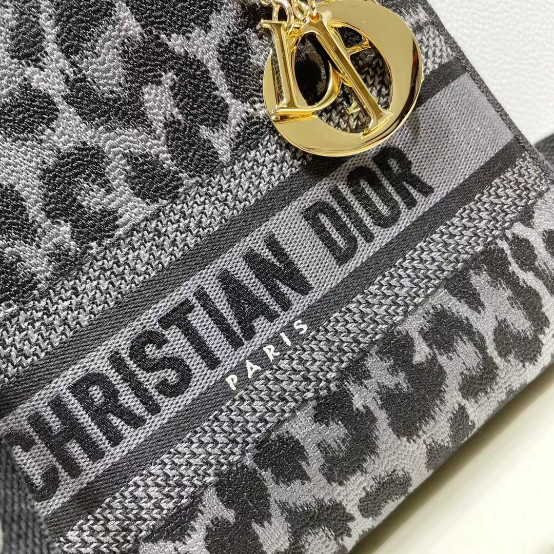 D*or medium lady d-lite bag in grey mizza embroidery